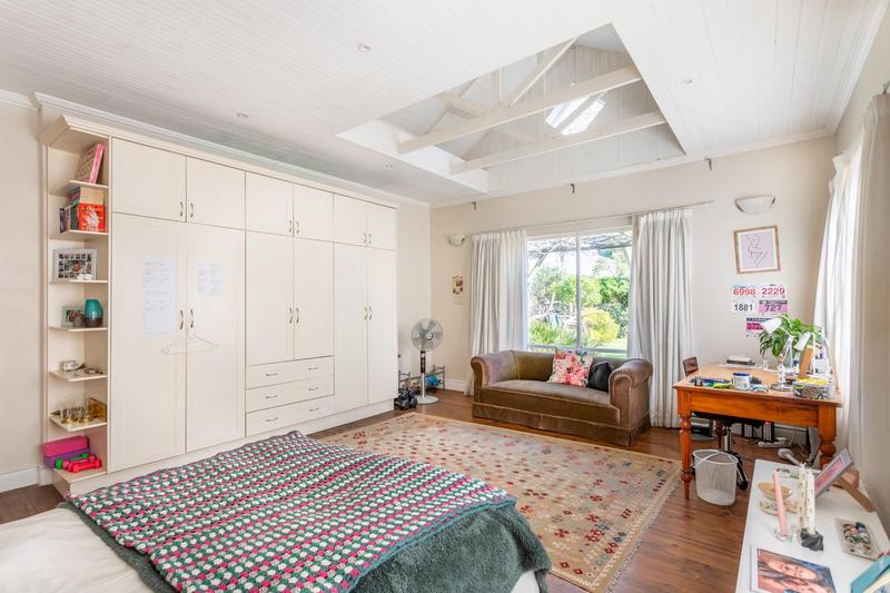 To Let 4 Bedroom Property for Rent in Rondebosch Western Cape